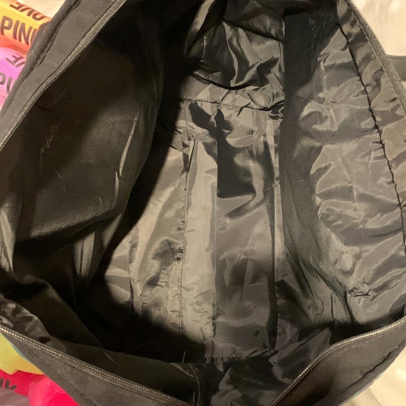 VS PINK Dogs & VS Weekender Bag - Picture 5 of 7